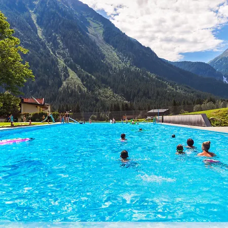 شقة Fuerstalm Alpendorf جيرلوس